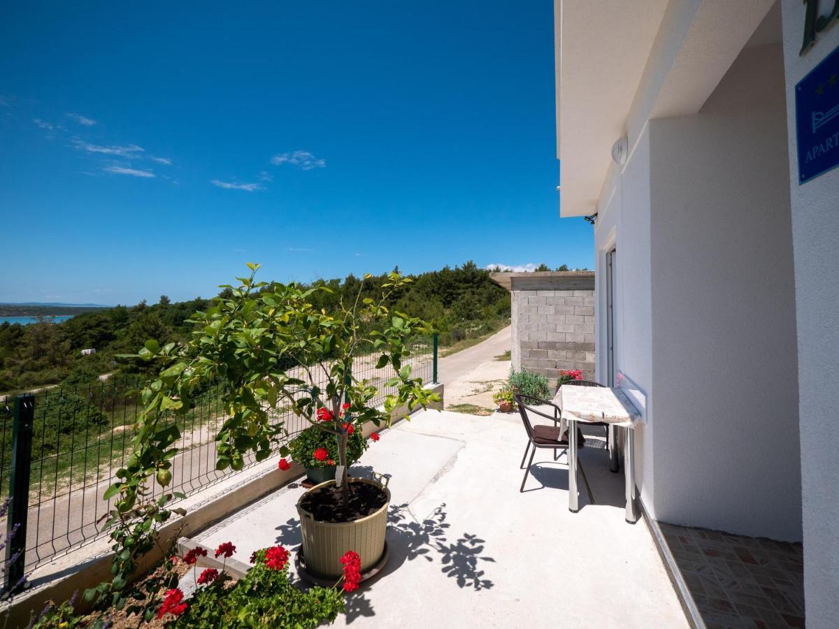 Apartments Tri Mora Ražanac Dış mekan fotoğraf