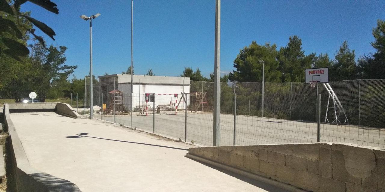 Apartments Tri Mora Ražanac Dış mekan fotoğraf