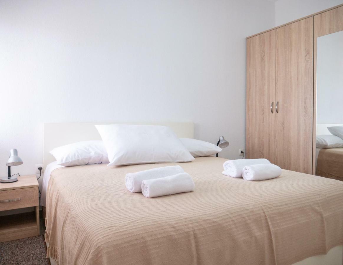 Apartments Tri Mora Ražanac Dış mekan fotoğraf